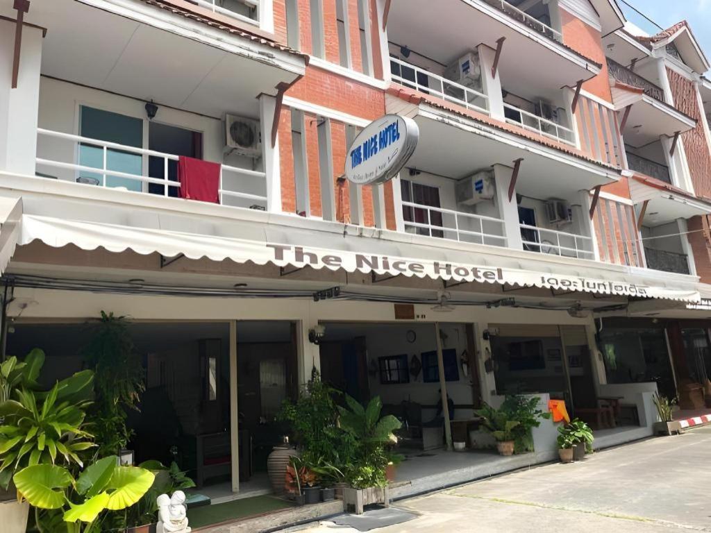 Hotel The